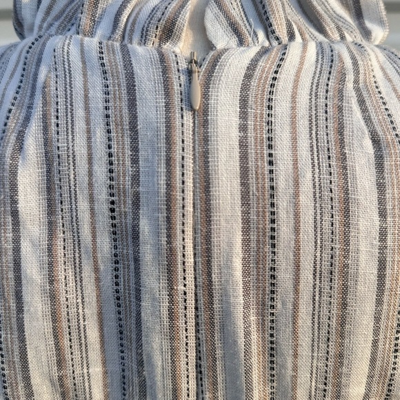 White and Tan Wrap Midi Dress with Cowl Neck and Flutter Sleeves size 10 - Picture 8 of 13